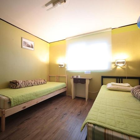 Comeinn Guesthouse Hongdae - Female Only Szöul Kültér fotó