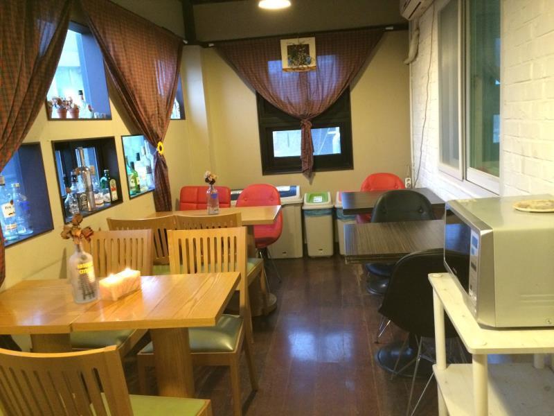 Comeinn Guesthouse Hongdae - Female Only Szöul Kültér fotó