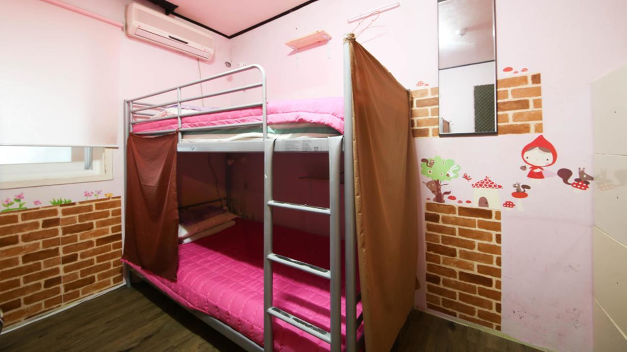 Comeinn Guesthouse Hongdae - Female Only Szöul Kültér fotó