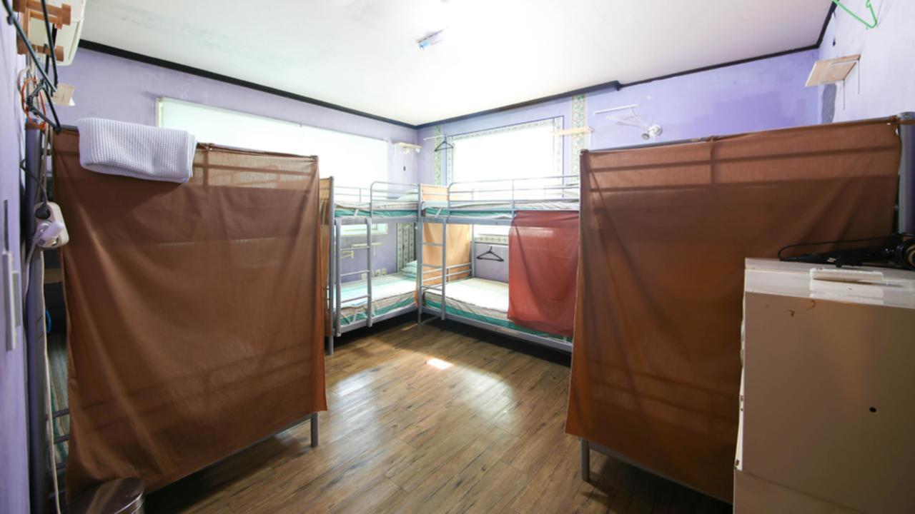 Comeinn Guesthouse Hongdae - Female Only Szöul Kültér fotó